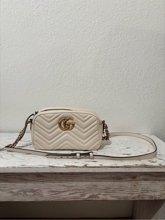 Gucci Handbags - Authentic Gucci Ivory Quilted Leather Crossbody with Gold GG